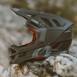 O'NEAL BLADE Carbon IPX Helm V.22 Schwarz/Carbon