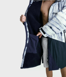 DRYROBE Advance Long Sleeve Batik Blau – wasserdichter Unisex Outdoor-Umkleidemantel