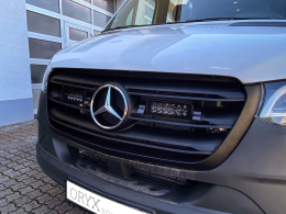 Kühlergrill-Halter für Zusatzscheinwerfer für MB Sprinter 907