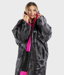 dryrobe Advance Poncho Long Sleeve Black Camo Pink