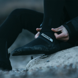Mystic Majestic Boot 5mm Split Toe Black