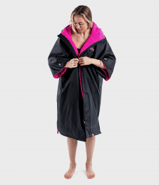 dryrobe Advance Poncho Short Sleeve Black Pink