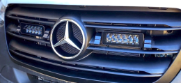 Kühlergrill-Halter für Zusatzscheinwerfer für MB Sprinter 907