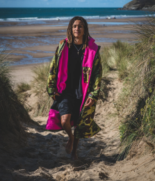 dryrobe Advance Poncho Long Sleeve Camo Pink Black