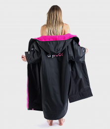 dryrobe Advance Poncho Short Sleeve Black Pink